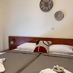 Χρυσή Αμμουδιά Hotel 3*